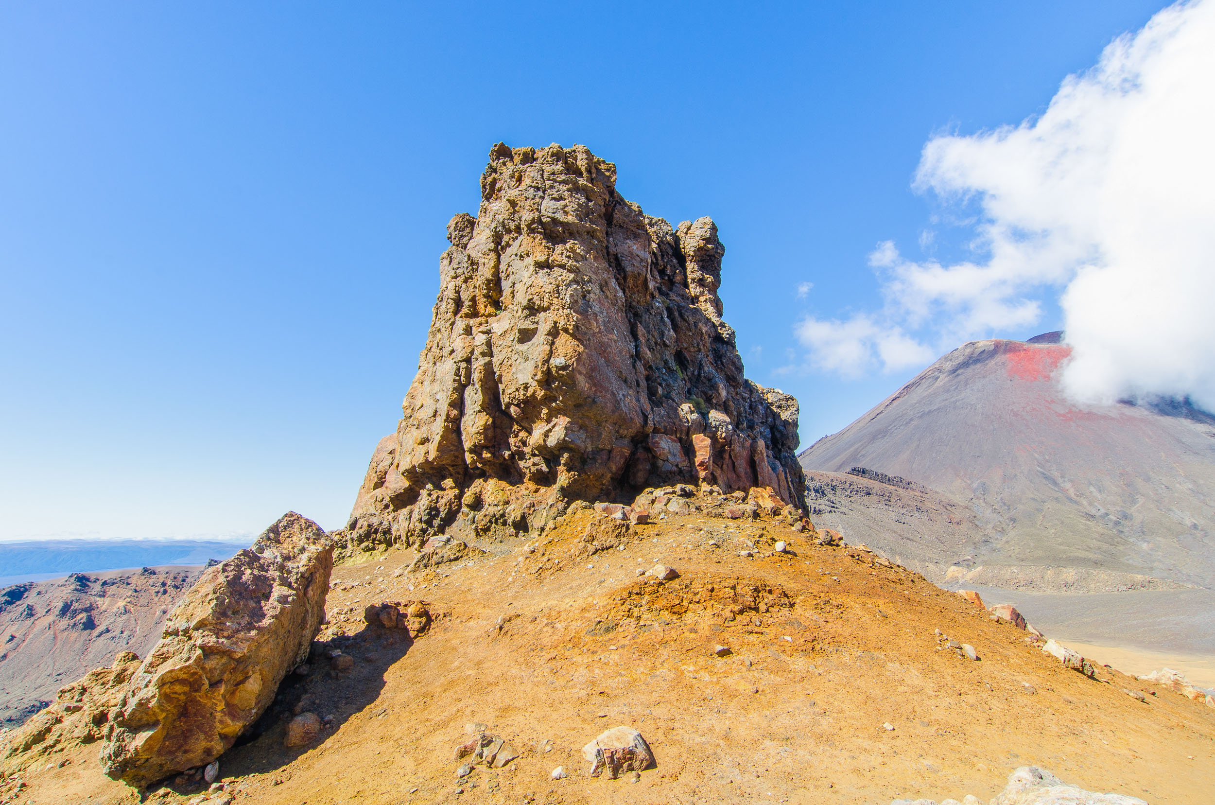 tongariro alpine crossing