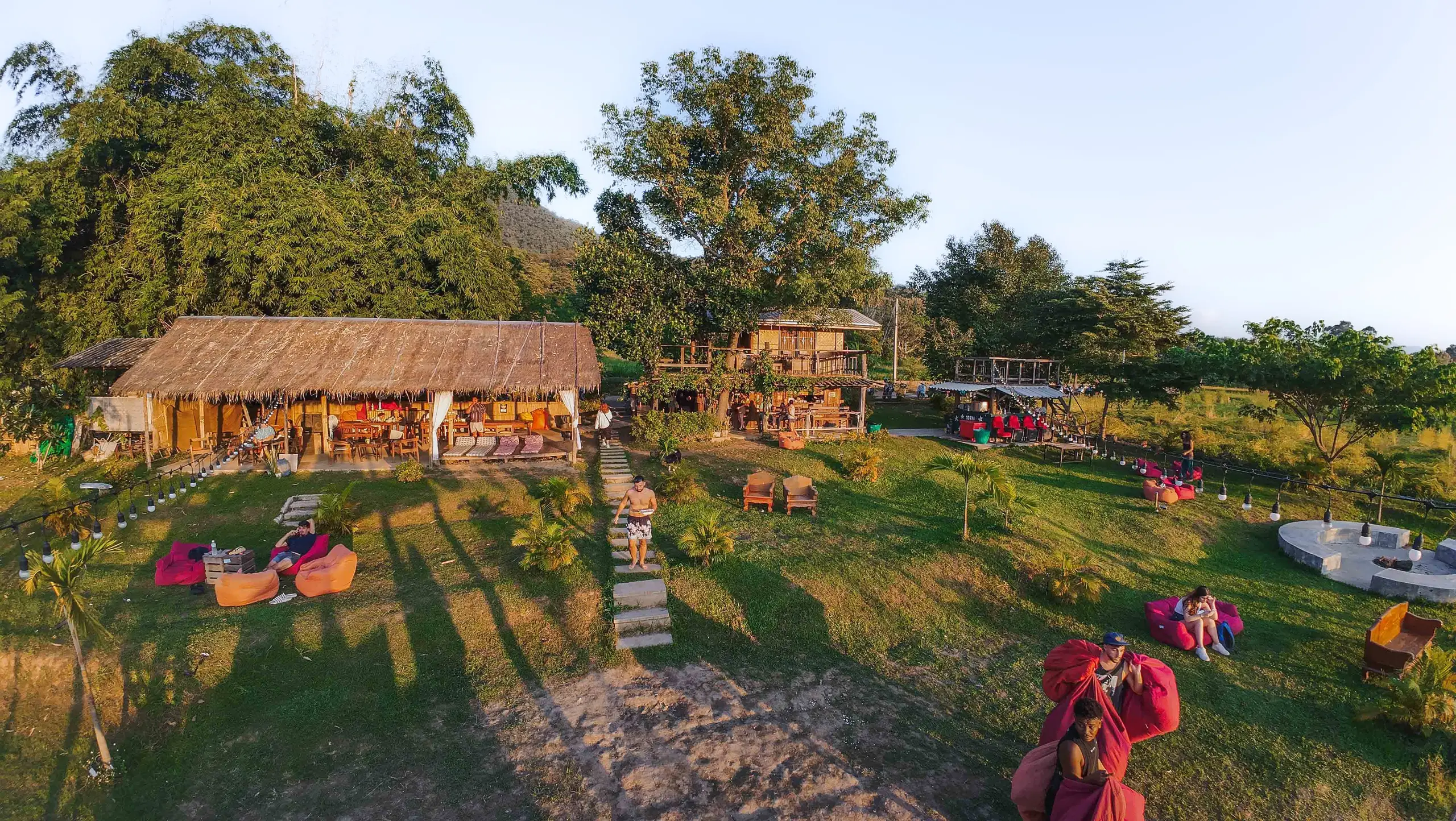 10 rai pai sunset spot à Pai